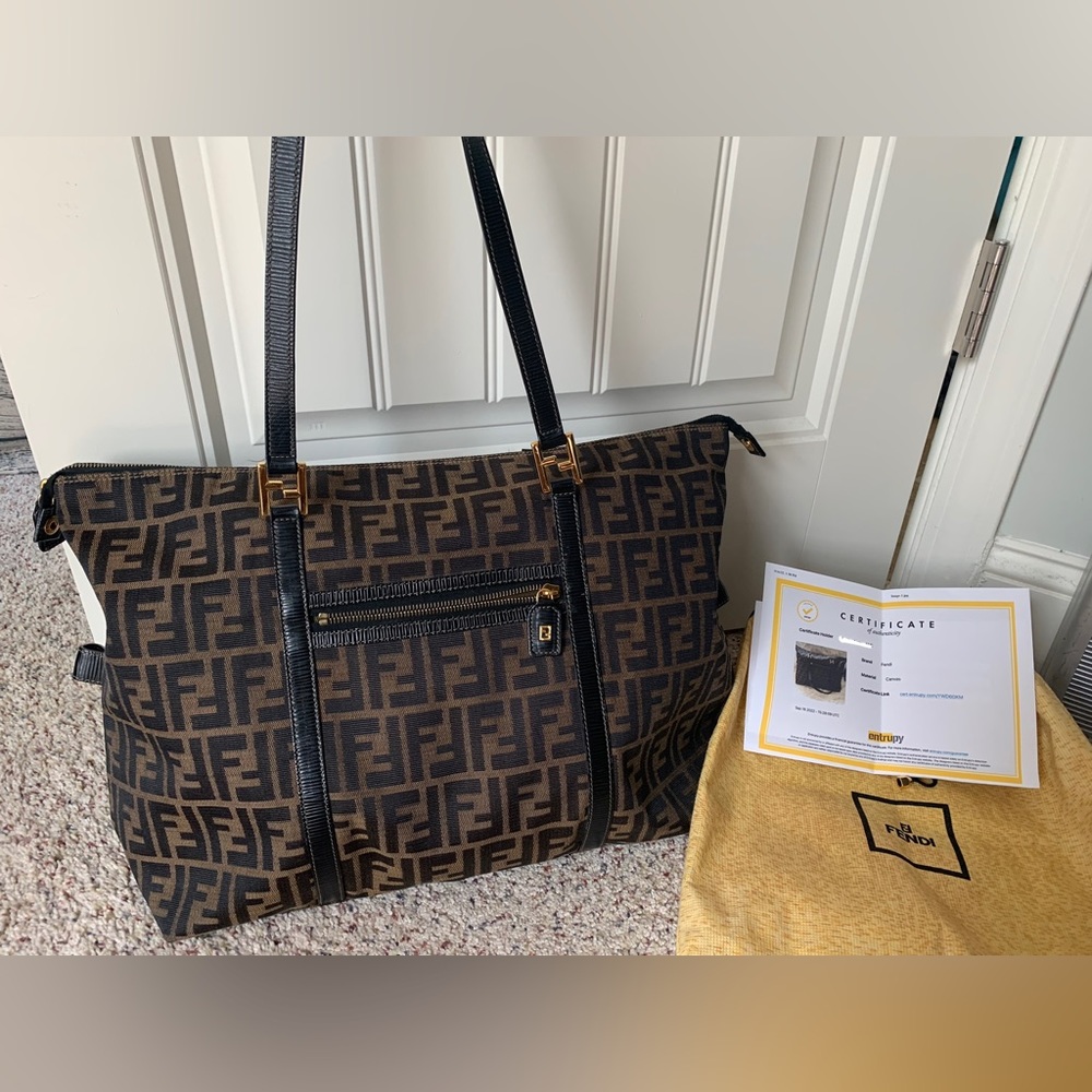 Fendi tote. Zucca